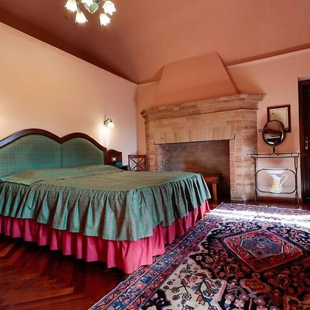 Hotel Corte Dei Tini Teramo Exteriér fotografie