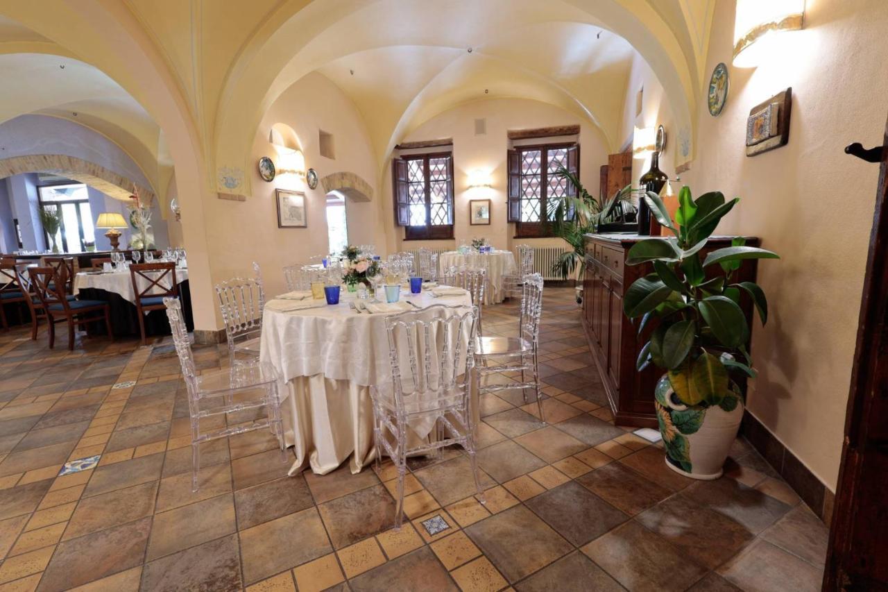 Hotel Corte Dei Tini Teramo Exteriér fotografie