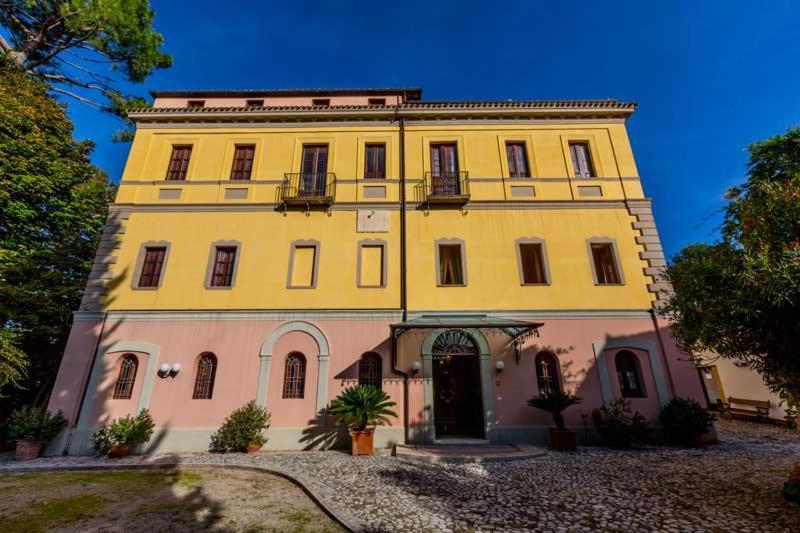 Hotel Corte Dei Tini Teramo Exteriér fotografie