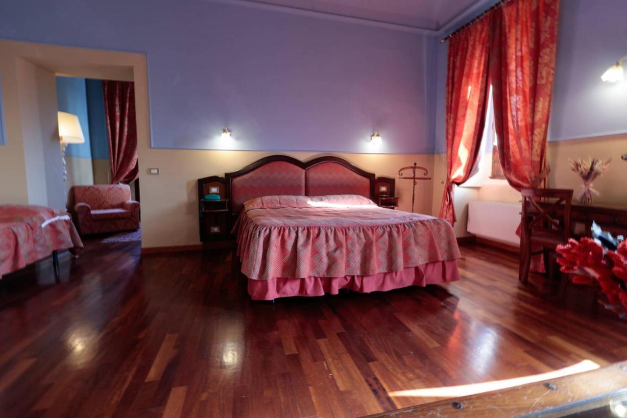 Hotel Corte Dei Tini Teramo Exteriér fotografie